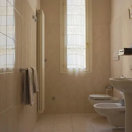 Palazzo Malaspina Bed & Breakfast